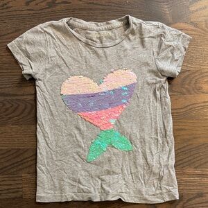 Crewcuts Gray Short Sleeve Tee with Flip Sequin Heart Mermaid Design, size 4-5